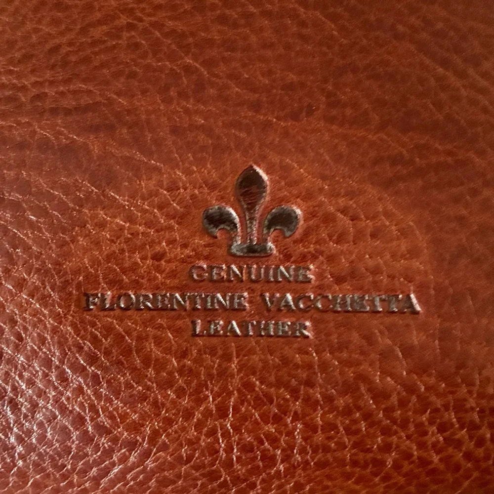Dooney & Bourke Florentine Leather Shoulderbag - Picture 5 of 12